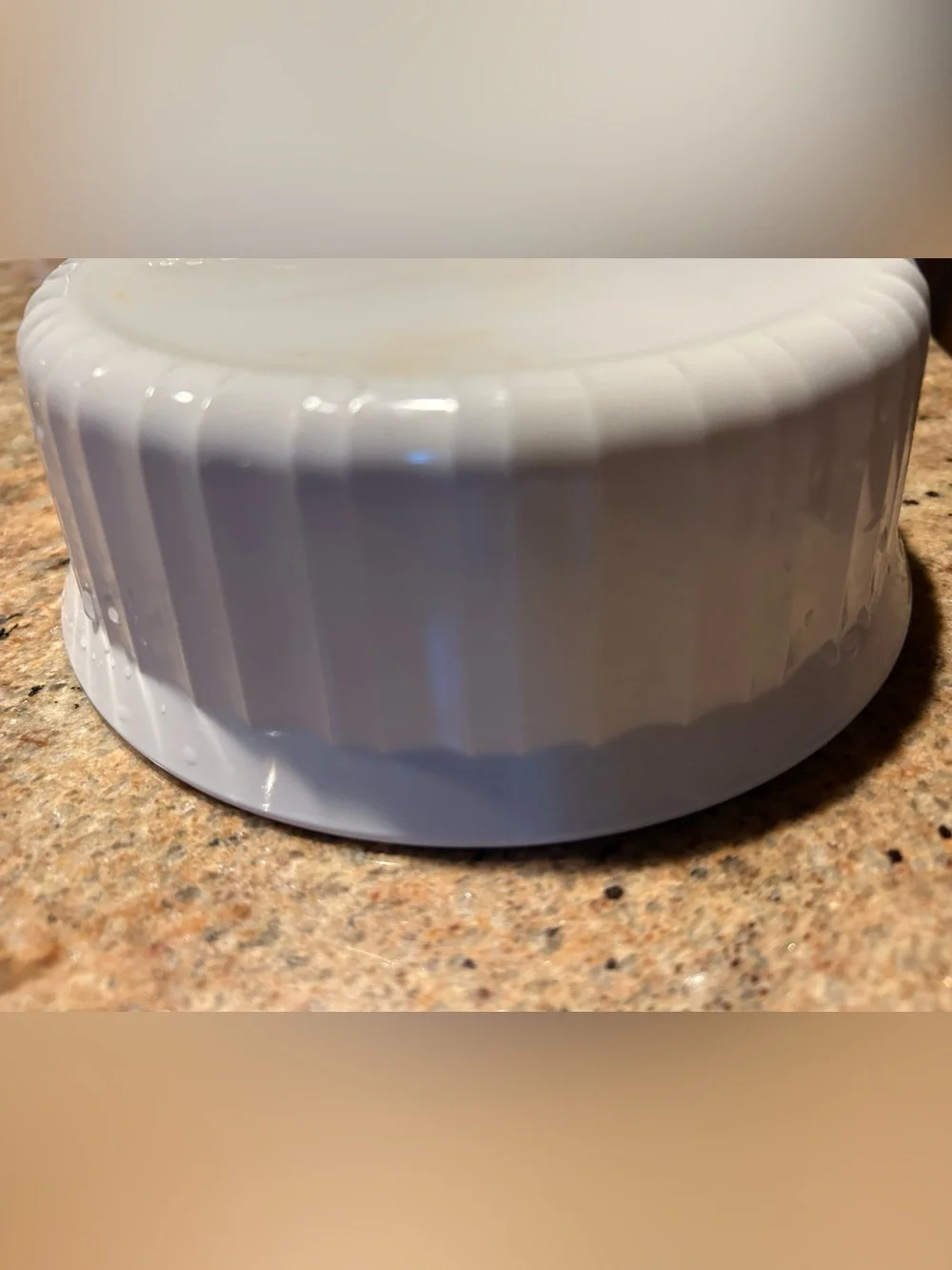 Corningware #F-24-B White Fluted French White Collection 24oz Casserole Round